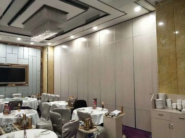 Melamin Permukaan Acoustic Room Dividers Untuk Restaurant / Sliding Partition Wall