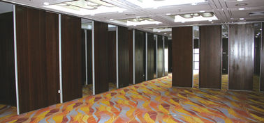 6m Tinggi Conference Room Dividers Dengan Melamin Surface Aluminium Track