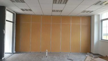 Multi Color Acoustic Movable Partition Walls Untuk Ruang Konferensi 4m Tinggi