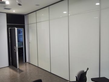 Interior Kayu Sound Proofing Acoustic Room Dividers / Folding Partition Wall