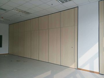 Ruang Rapat Acoustic Operable Partition Walls Interior Position 1230 mm Lebar Panel