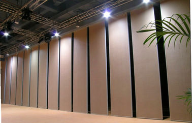 Top Hanging Sistem Dinding Partisi MDF Dapat Dioperasikan / Dinding Bergerak Akustik Kelas