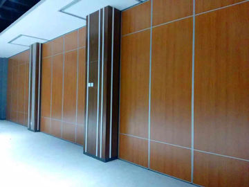 Portable Hotel Movable Partition Wall Dengan Bahan Reflektif Suara