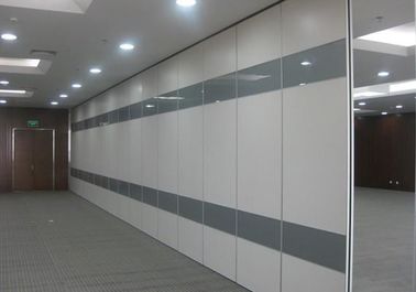 Floor To Ceiling Sistem Acoustic Folding Partition Walls Singapore Warna Disesuaikan