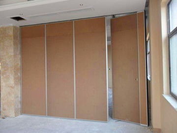 Acoustic Folding System Sliding Partition Walls Untuk Kelas Fabric Surface Aluminium Frame