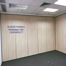 Fashion Partisi Kantor Geser Dinding Dengan Aluminium Bingkai Menggantung Sistem Posisi Interior