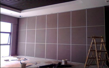 Floor To Ceiling Acoustic Room Dividers / Partisi Ruang Folding Bergerak yang Keras