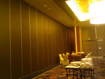Aluminium Bingkai Restaurant Movable Partition Walls, Multi Color Soundproof Sliding Room Dividers