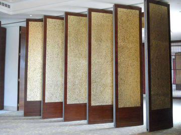 Folding Acoustic Partition Wall Komersial / Soundproof Mobile Partition Walls Malaysia