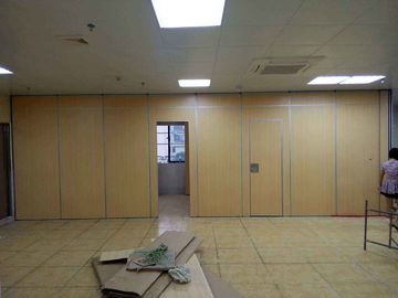 Movable Acoustic Division Kelas Sliding Partition Walls Floor To Ceiling Tebal 85 Mm