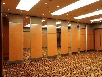 Sistem Panel Dinding Partisi Gantung Gymnasium / Pintu Partisi Geser Dapat Dilepas