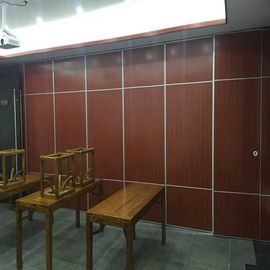Tahan Api Acoustic Room Dividers / Commercial Sliding Partition Wall