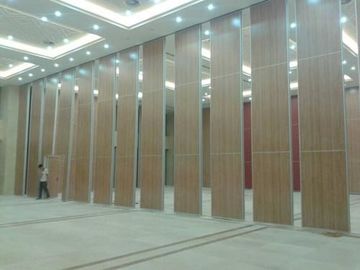 Dinding Partisi Kedap Suara 2000 Meter / Pembatas Dinding Kayu Hotel Bergerak