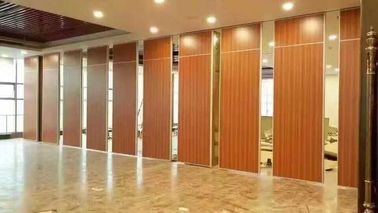 Dekorasi Komersial Sliding Sound Proof Partition Walls Membagi Ruang Untuk Restoran