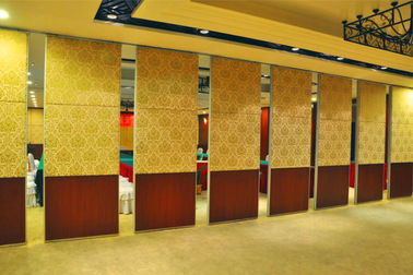 Melamin Permukaan Dinding Untuk Dinding Pintu Geser Partisi Lipat Akustik Untuk Ruang Perjamuan