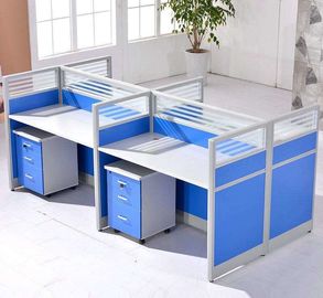 Bahan Kayu Cusomized 4 Kursi Meja Kantor Cubicle Multi Warna Mudah Untuk Menginstal