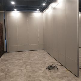 Dinding Bergerak Kayu Partisi Lipat Dinding Dioperasikan Pintu Dinding Partisi Akustik Untuk Kantor