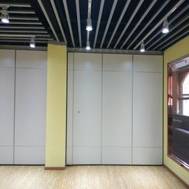 Studio Room Dividers Dinding Akordeon Kayu Dinding Lipat Dapat Dioperasikan