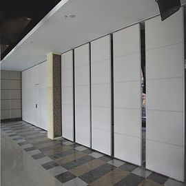 Manual Aluminium Profile Dinding Partisi Lipat Hotel / Pembagi Dinding Bergerak