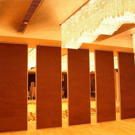 Aula Perjamuan Akustik Dinding Partisi Kayu Dilipat Dengan Pintu Lulus Ganda