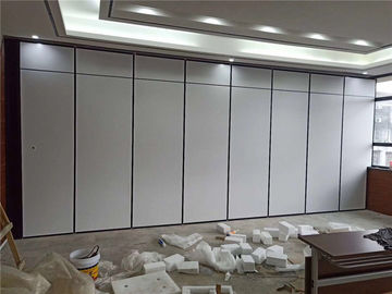 Ruang Rapat Dinding Partition Sliding Accordion Wallable / Movable Partition Wall Systems