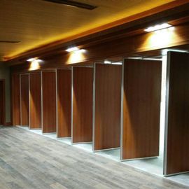 Desain Interior Kantor Geser Ruang Perjamuan PVC Dinding Partisi yang Dapat Dioperasikan