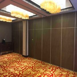 Ruang Konferensi Dinding Partisi Lipat Pintu Geser Dinding Kedap Suara yang Dapat Dioperasikan