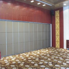 Dengan Retractable Seal Wood Insulated Room Divider Dinding Partisi Bergerak