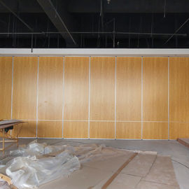 Dinding Partisi Kedap Suara Dioperasikan Dengan Pintu Untuk Sekolah / Hotel / Studio Tari
