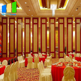 Desain Lobi Hotel Lobby Dekorasi Dinding Partisi Bergerak Kayu Untuk Restoran