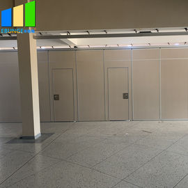 Logam Lipat Layar Pembagi Ruang Akustik Pintu Geser Bingkai Aluminium Untuk Masjid