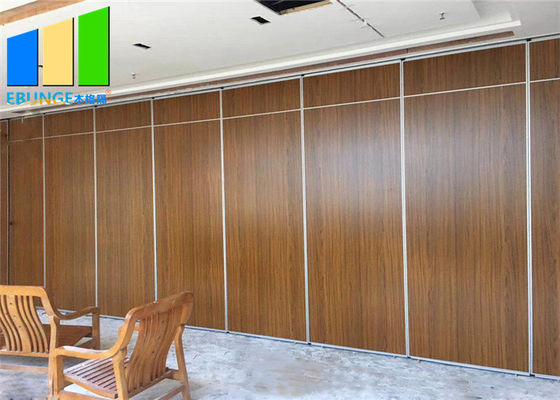 Mudah Dioperasikan Ruang Konferensi Dinding Partisi Ruang Lipat Akustik Komersial