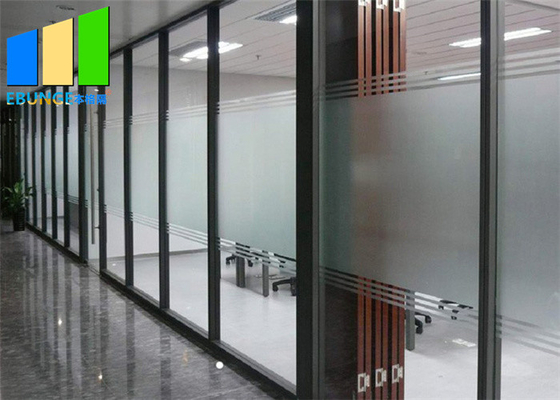 Portabel Framed Fixed Glass Partition Door Office Partition Wall Cubicle Untuk Bangunan Komersial
