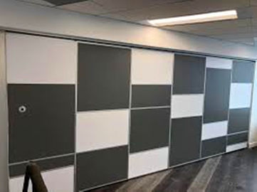 Modern Classroom Decorative Operable Folding Partition Walls 15000mm Tinggi