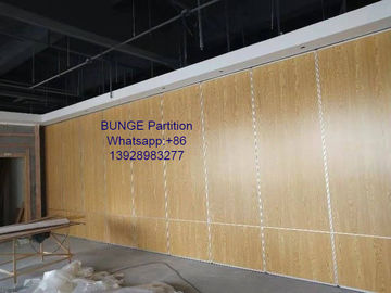 Melamine Finished MDF Board Folding Partition Walls Lebar 500mm - 1230mm