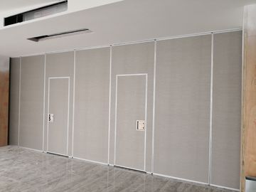 Interior Pintu Geser Kedap Suara Dinding Partisi Hotel Lipat Partisi yang Dapat Dioperasikan Untuk Ruang Perjamuan Dengan Berbagai Warna