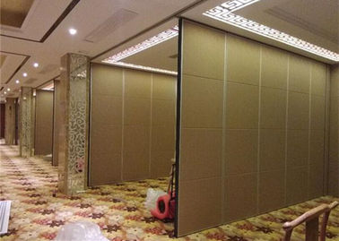 Kain Permukaan Mobile Pintu Geser Lipat Dinding Partisi Kedap Suara Untuk Ruang Perjamuan