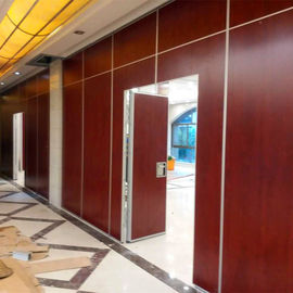 Dinding Partisi Akustik Warna 85mm Disesuaikan Untuk Perkantoran Kelas Kedap Suara Komersial
