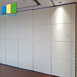 Pintu Geser Kedap Suara Dioperasikan Dinding Partisi Lipat Akustik yang Dapat Digerakkan Untuk Ruang Konferensi