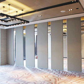 Bingkai aluminium Lipat Dinding Partisi Bergerak Akustik Pintu Geser Pembagi Ruang Auditorium Untuk Ruang Pameran