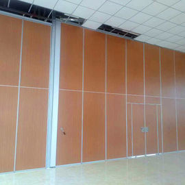 Dinding Kelas yang Dapat Dioperasikan Dengan Kontrol Fungsional Untuk Acara Pembagian Aula Sekolah